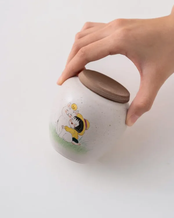 Hand-painted Fat Tiger White Ceramic Tea Canister with Lid 120ml