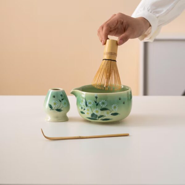 Hand-painted Daisy Ceramic Matcha Bowl Set Unique Matcha Whisk Gift Set 450ml